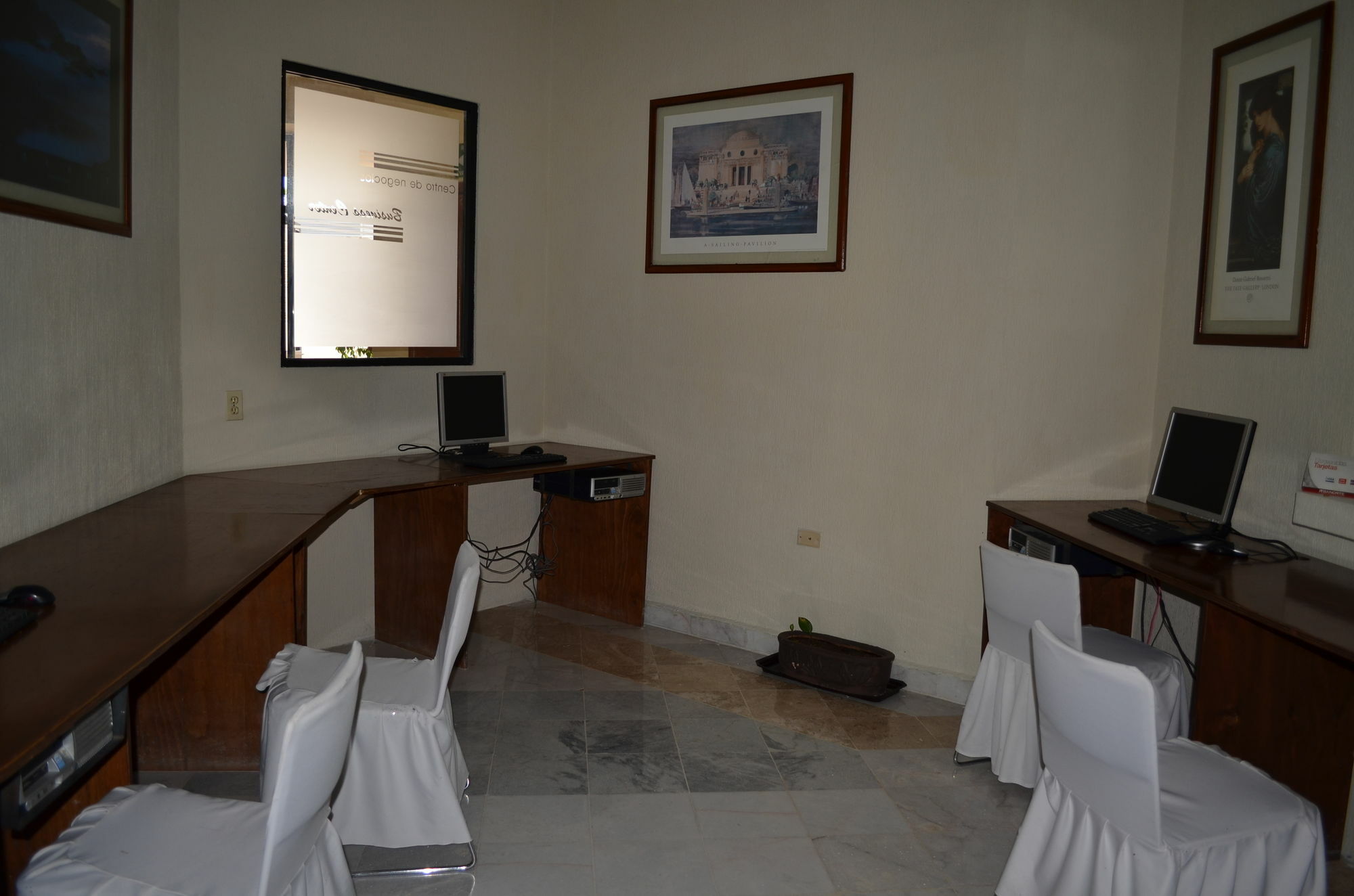Capital O Hotel Casa Real Celaya 塞拉亚 外观 照片