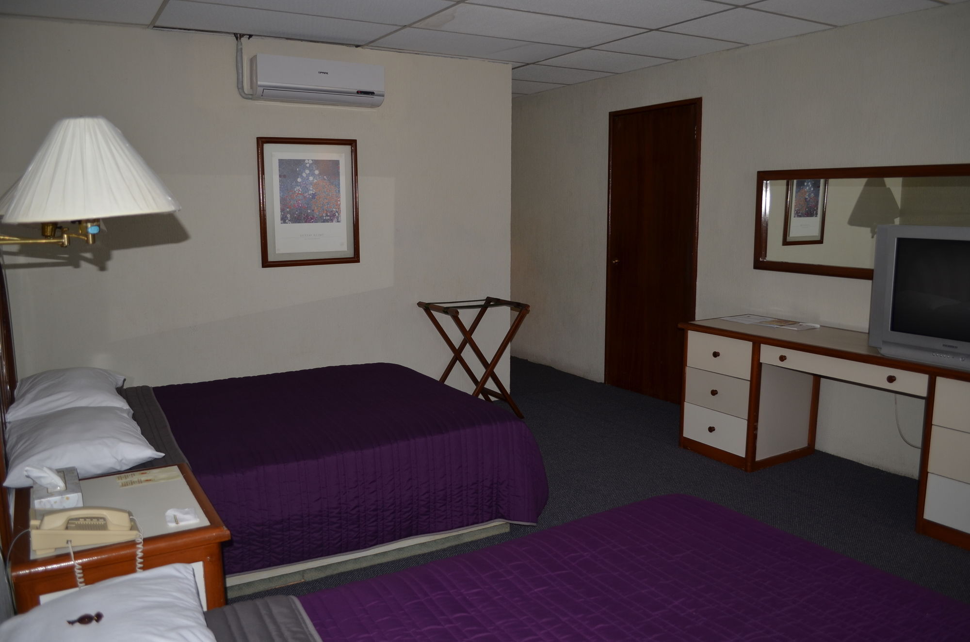 Capital O Hotel Casa Real Celaya 塞拉亚 外观 照片