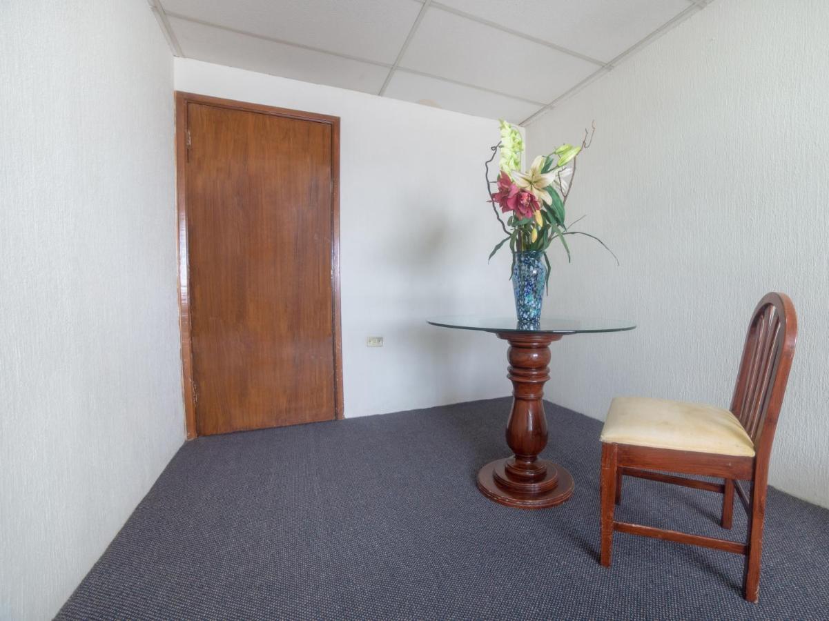 Capital O Hotel Casa Real Celaya 塞拉亚 外观 照片